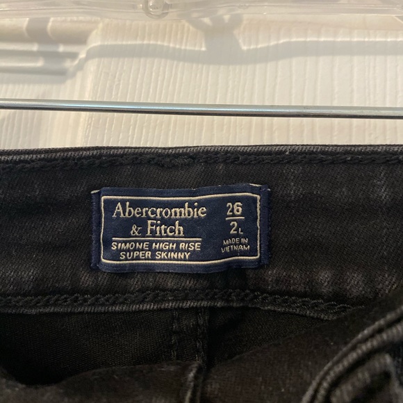 Abercrombie and Fitch Simone High Raise Skinny Jeans in Black - Picture 2 of 4